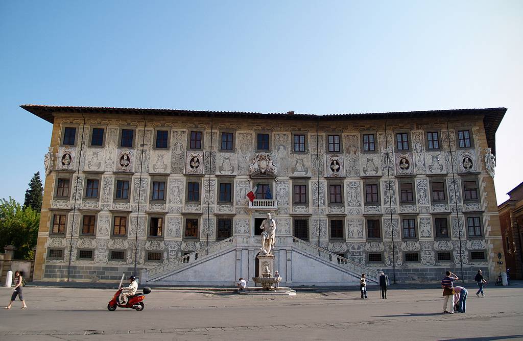 Normale di Pisa rettore dimissioni