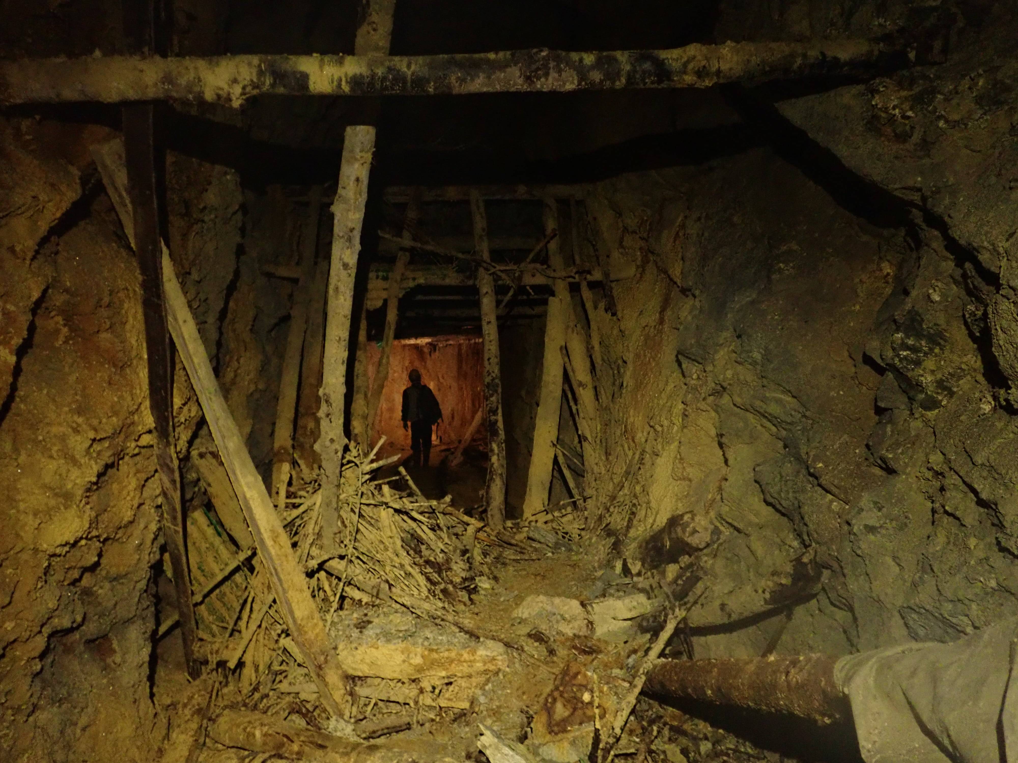 Afghanistan, almeno 30 morti per il crollo di una miniera d'oro