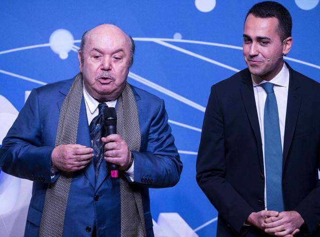 Il Ministro dello Sviluppo, Luigi Di Maio ha comunicato che Lino Banfi all'Unesco sostituirà Folco Quilici