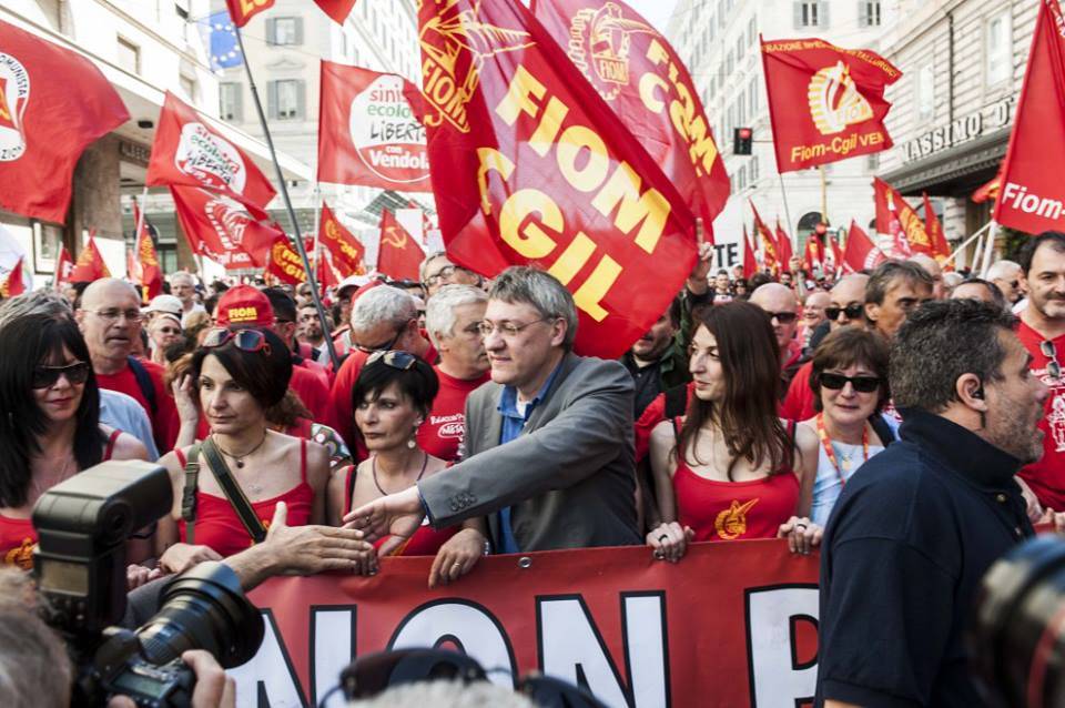 Manifestazione a Roma dei Sindacati Cgil, Cisl, e Uil per richiedere al governo una nuova politica economica. Sugli striscioni lo slogan era: "Futuro al lavoro"