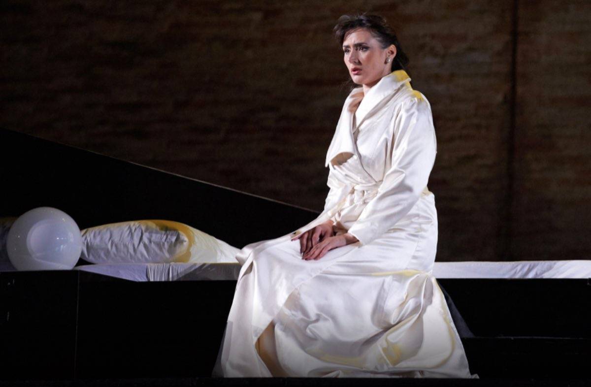 Napoli, Teatro San Carlo: la Chenska è Nedda in "Pagliacci" di Leoncavallo