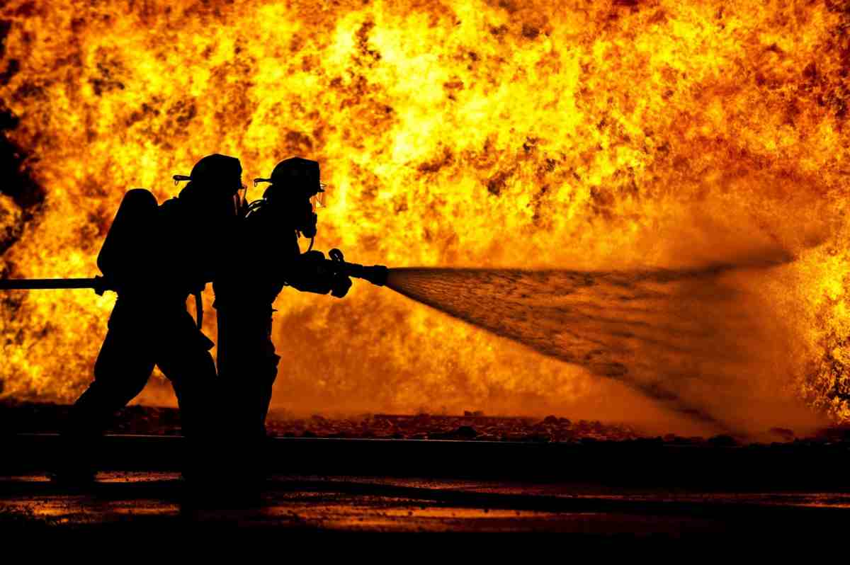 Incendio centro sociale Viareggio