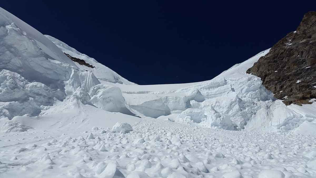 valanga alpi svizzere dispersi