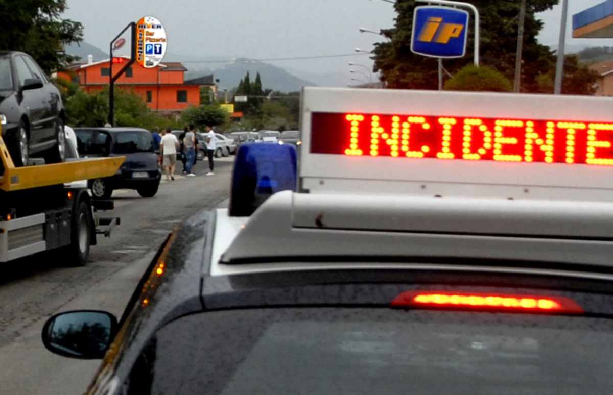 incidente pineto strada statale adriatica 16