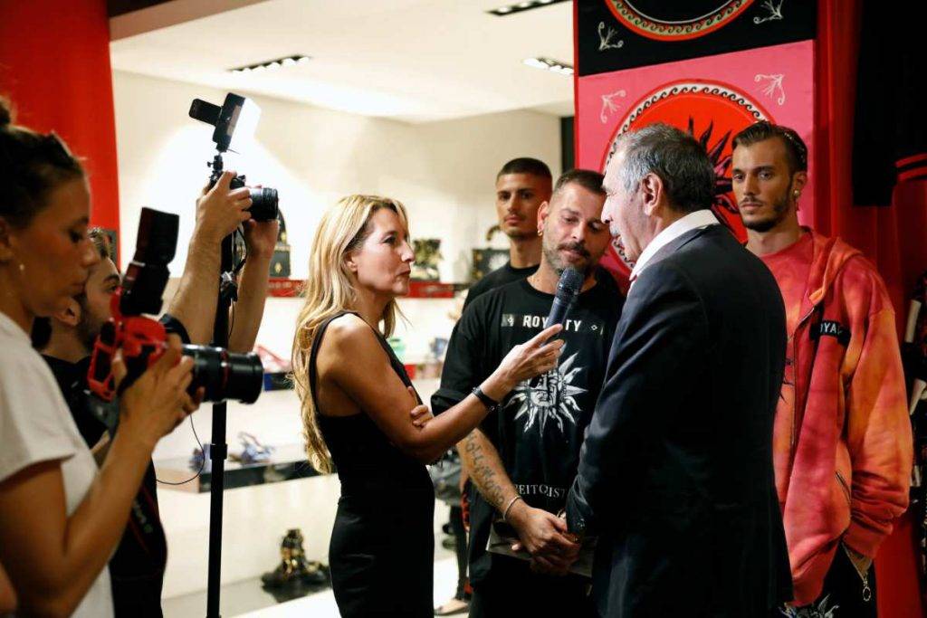 Jo Squillo si ritira dal reality per un infortunio