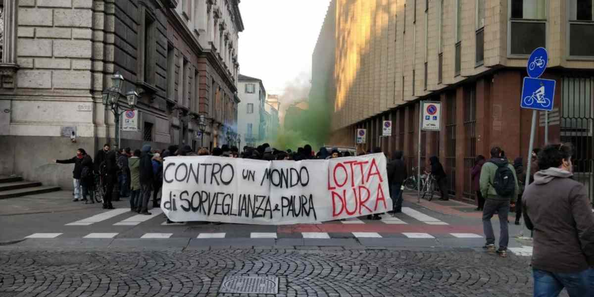 torino corteo anarchici