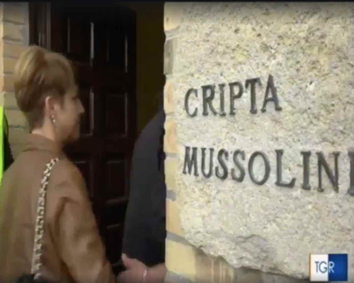 TgR Emilia Romagna, Anzaldi: "una vera e propria apologia del fascismo"