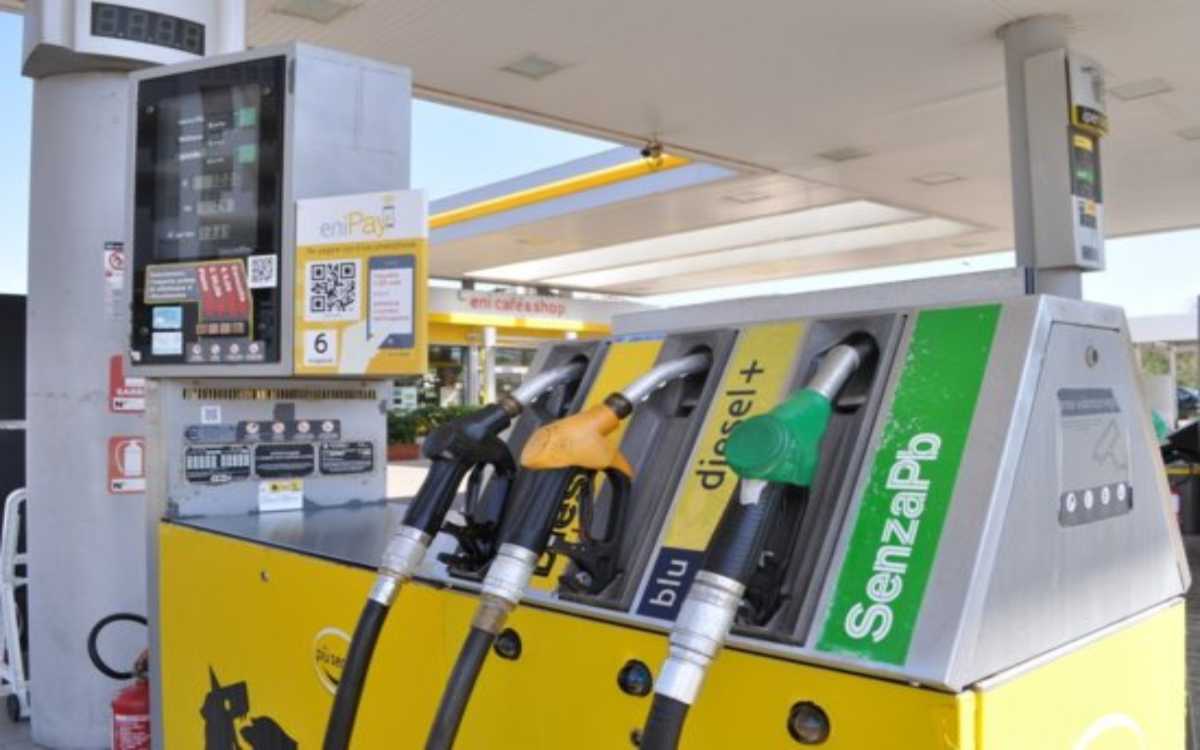 aumenti prezzi carburanti benzina