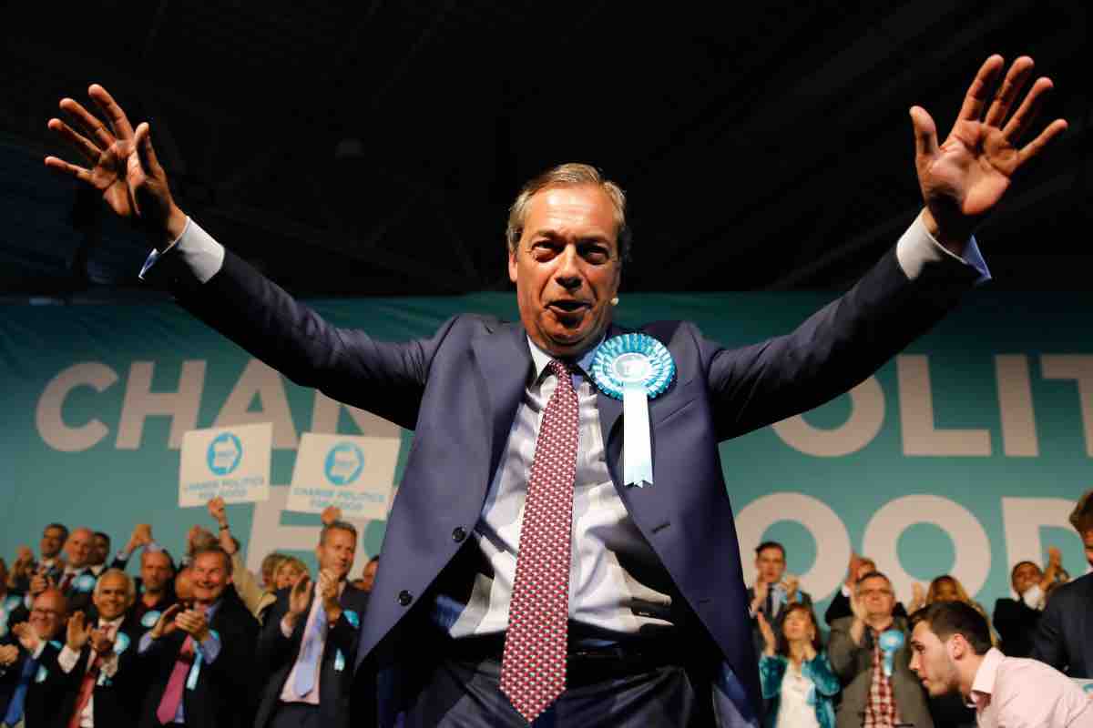 Europee 2019, Regno Unito al voto: Brexit Party di Farage verso la vittoria