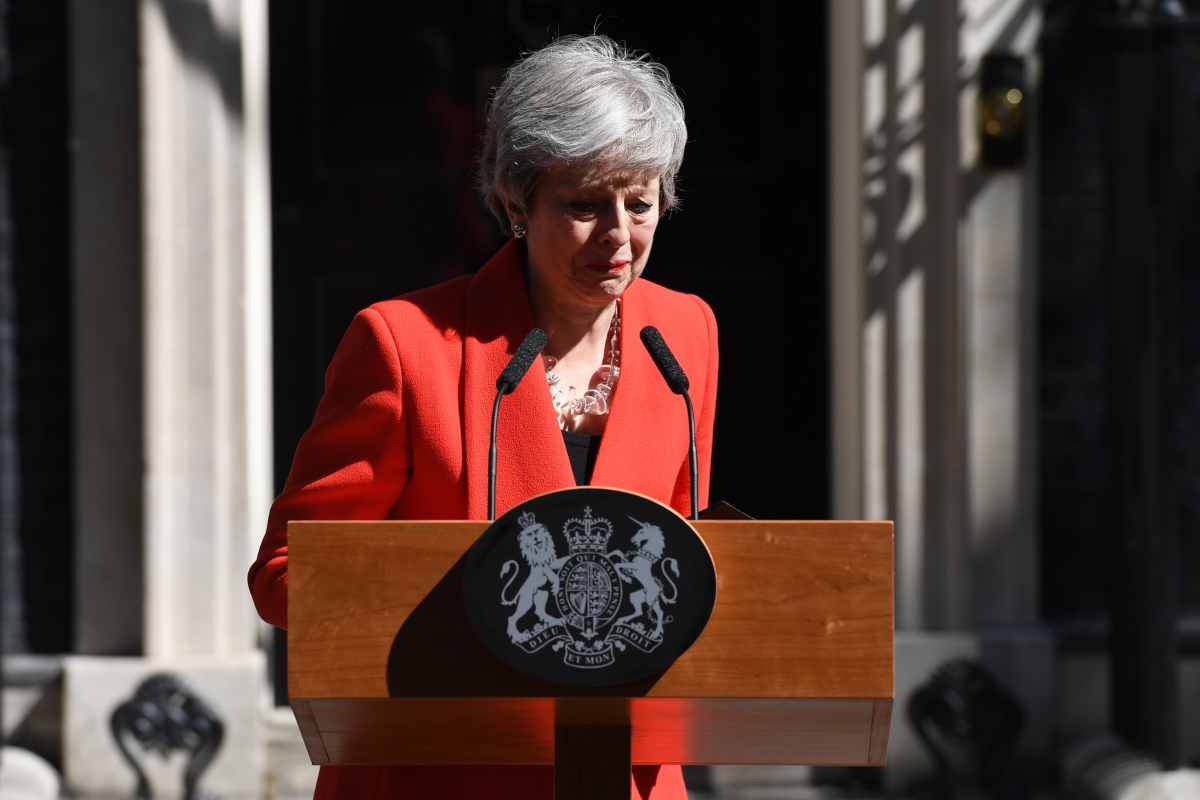 Brexit: Theresa May annuncia le sue dimissioni a partire dal 7 giugno
