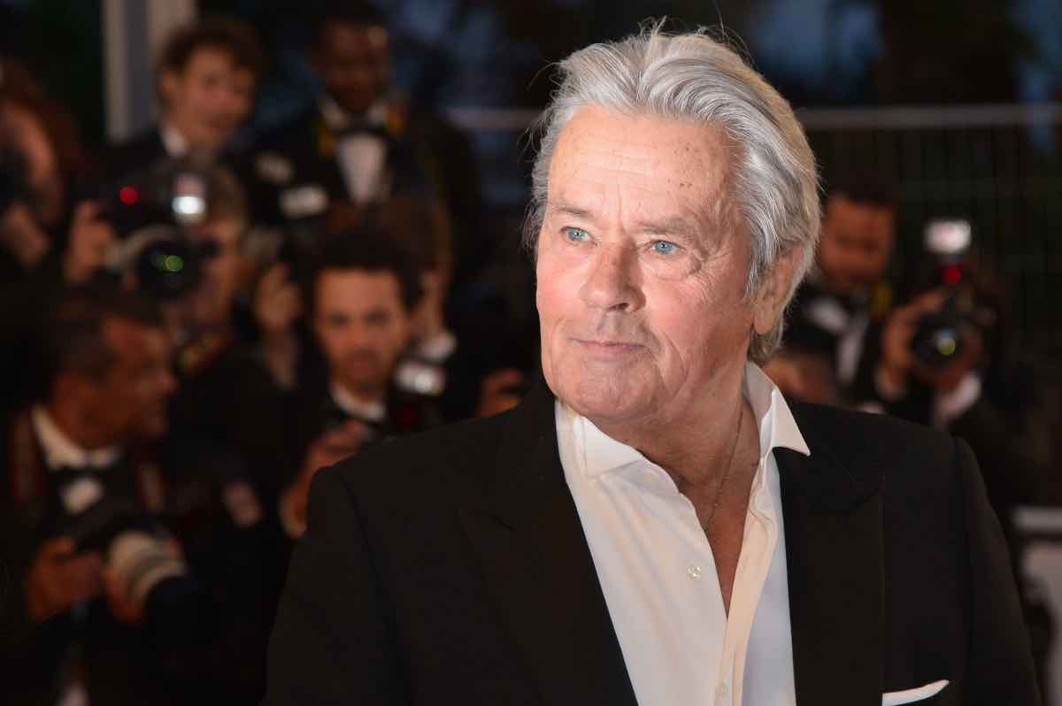 Alain Delon vince la Palma d'Oro al Festival di Cannes: "Au revoir"