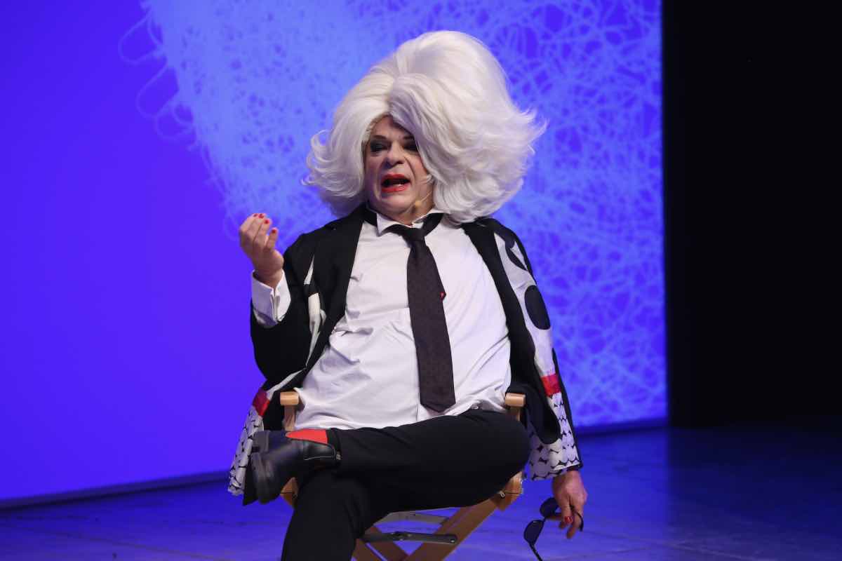 'Vieni da me', Platinette è l'ospite odierno di Caterina Balivo