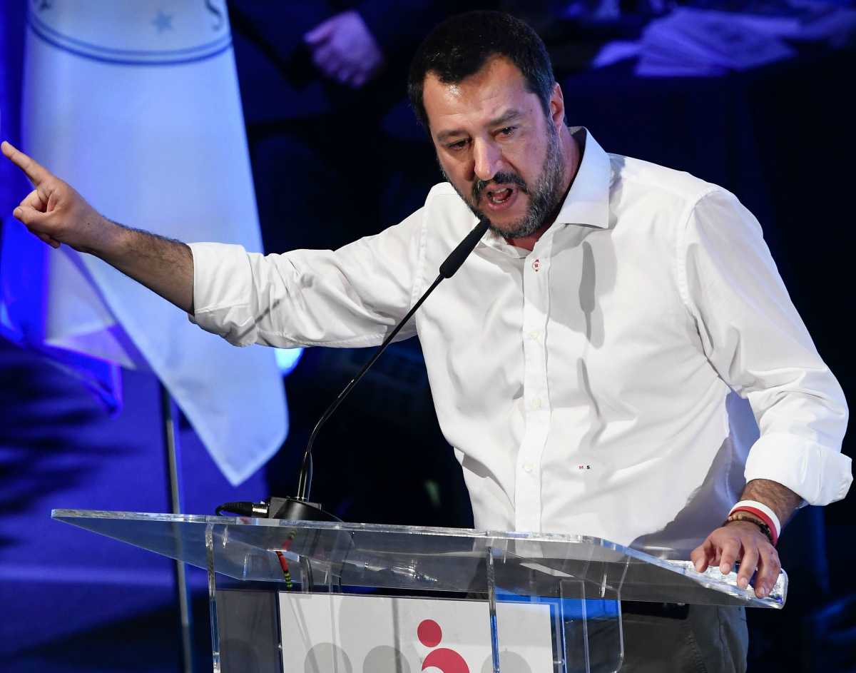 Open Arms, Salvini indagato per sequestro di persona