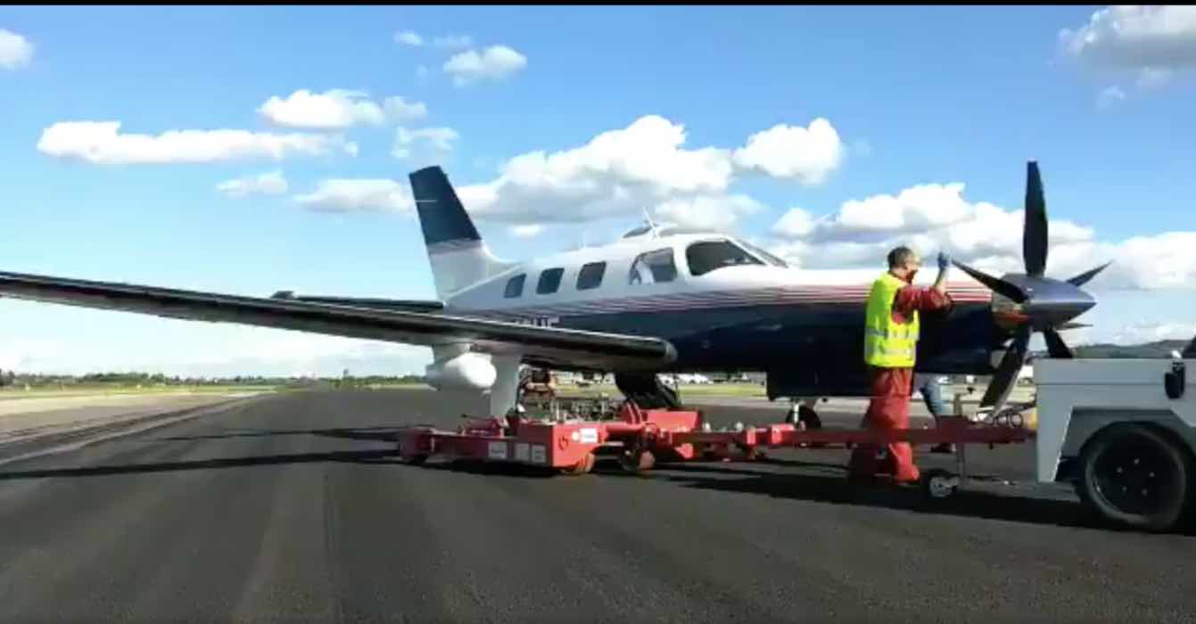 Bologna, atterraggio difficile all''aeroporto: riaperto dopo due ore
