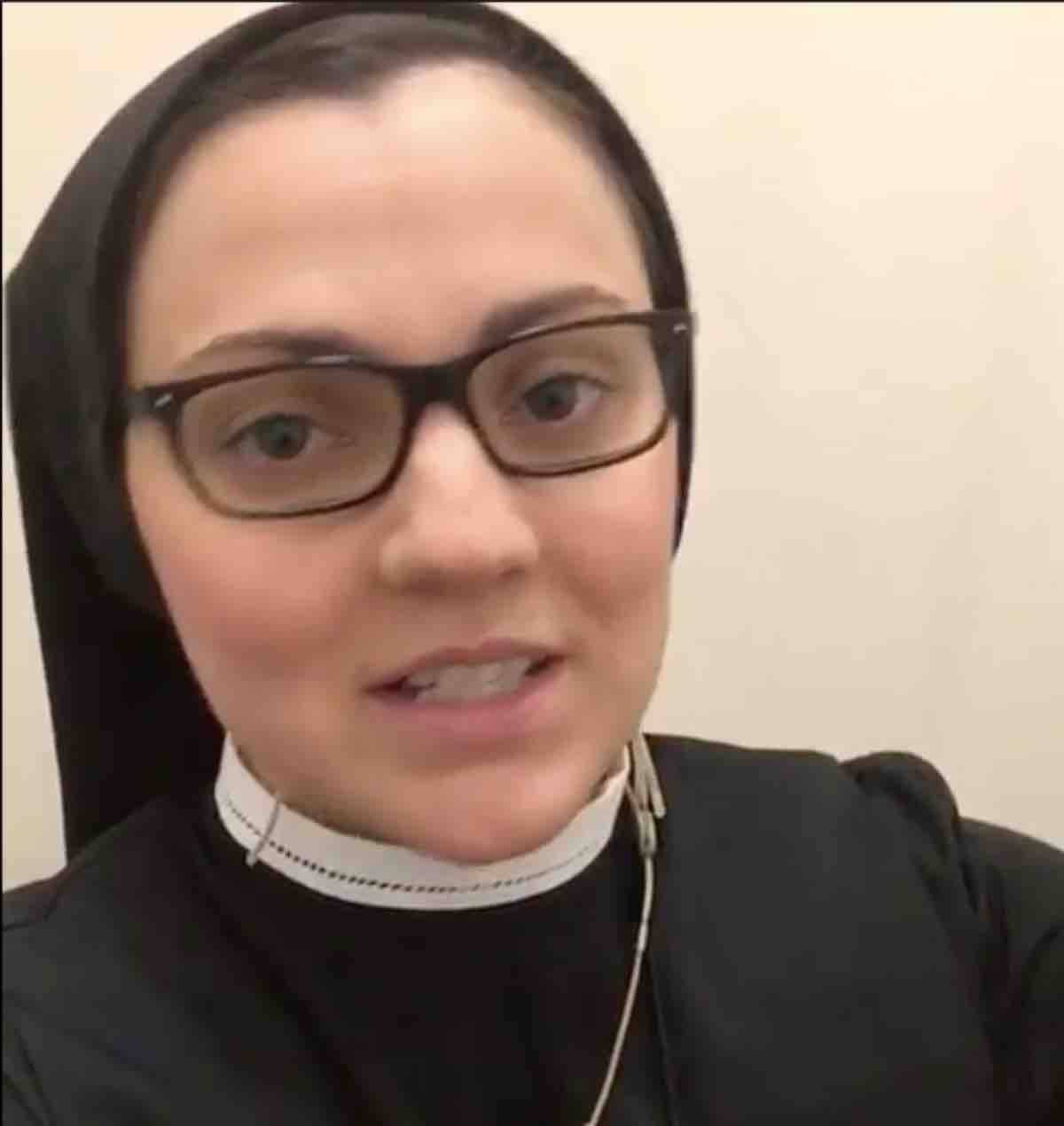 A 'Vieni da me', ospite Cristina Scuccia, la talentuosa Suor Cristina