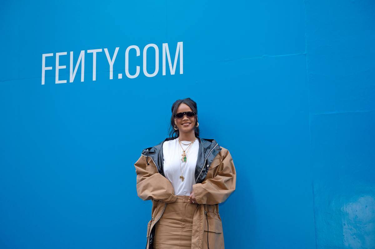 L'artista donna più ricca al mondo è Rihanna: ecco il suo patrimonio