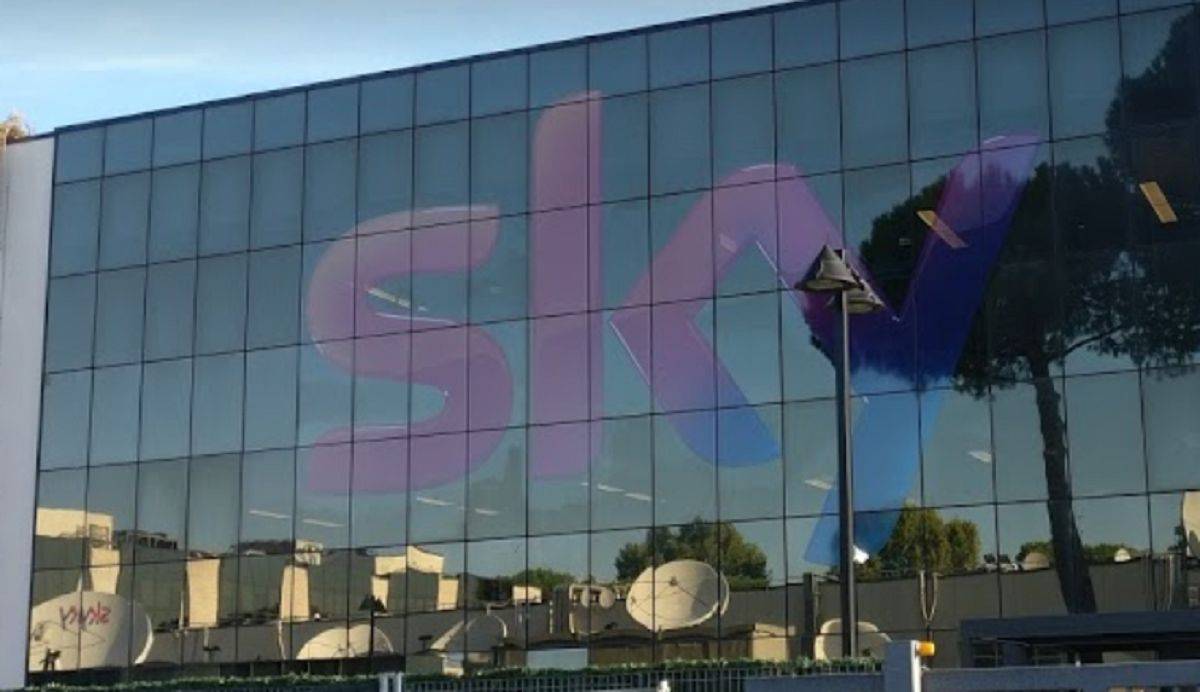 Sky, perché alcuni canali non si vedono: Blackout a Roma
