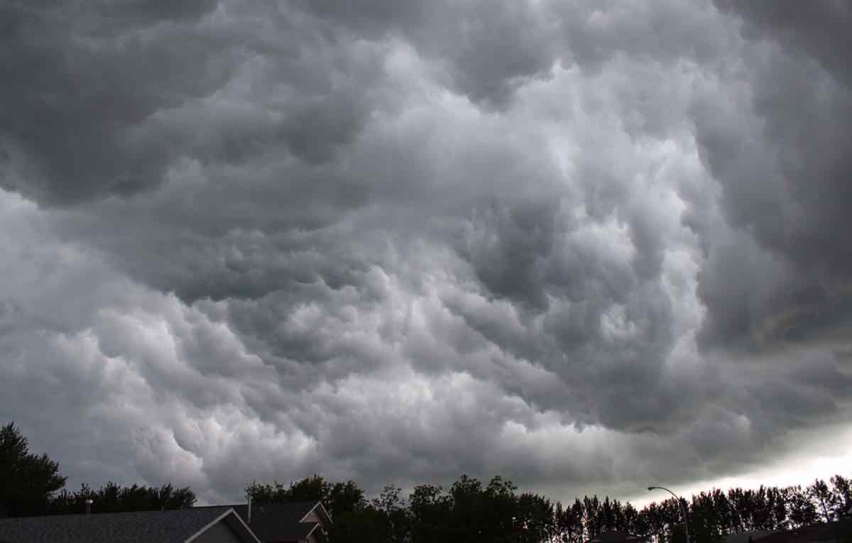 Meteo, allerta maltempo da nord a sud, diversa pericolosità: la situazione