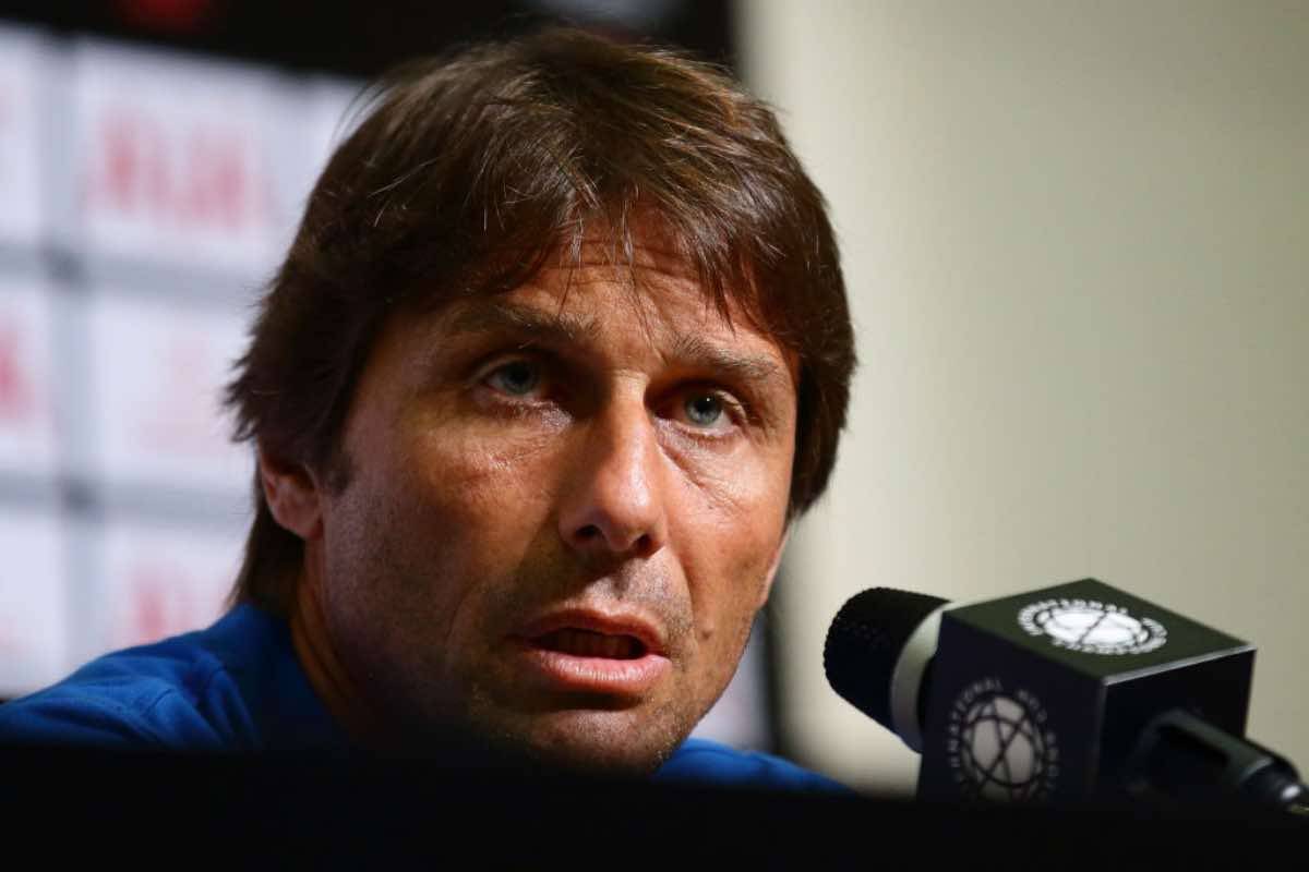 Minacce ad Antonio Conte: busta con proiettile