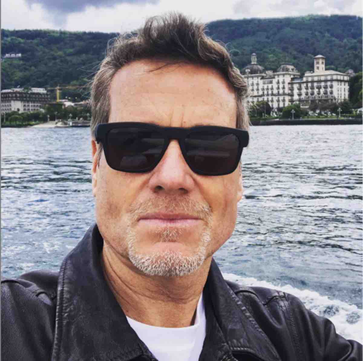 Striscia la notizia: Jimmy Ghione presenta la sua nuova fidanzata Daria