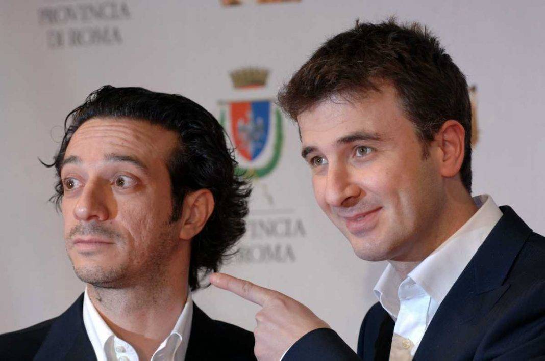 Ficarra E Picone Anche Se è Amore Non Si Vede