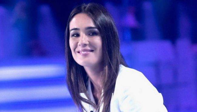 Verissimo, anticipazioni ed ospiti di oggi 19 ottobre: Bonolis-Bruganelli, Mahmood ed Iva Zanicchi