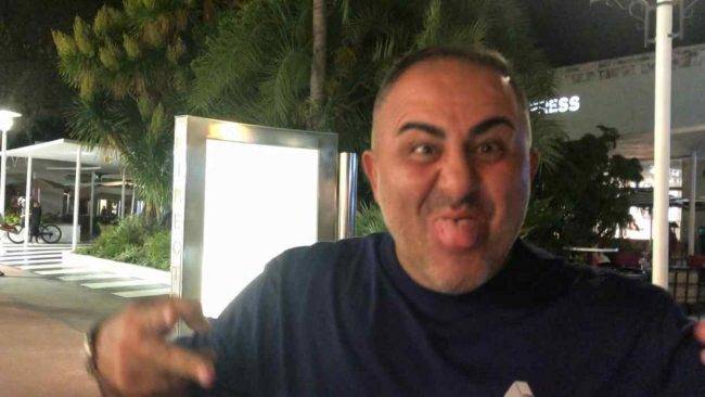 Intervistato dalle Iene: Jimmy the Watch da vergogna nazionale ad idolo dei social 