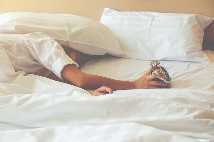 Dormire poco fa male? Ecco alcuni rischi che si possono correre 