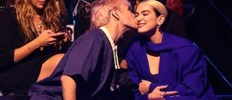 Dua Lipa con il compagno Anwar Hadid