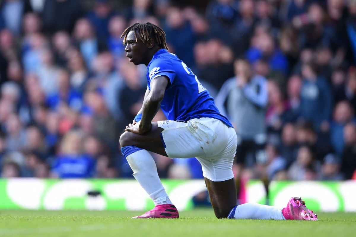 Moise Kean lo ha rifatto: fuori squadra con l'Everton per il ritardo