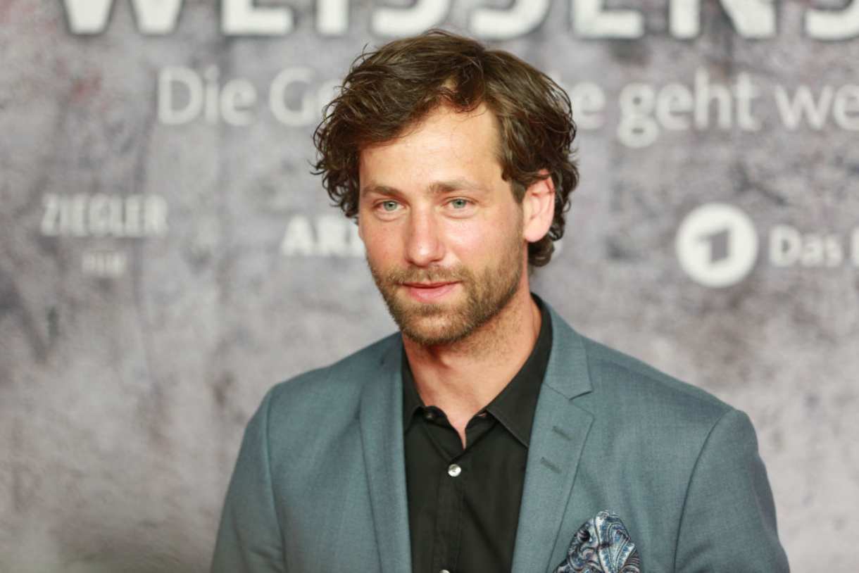 RETE 4, ‘IL BAMBINO NELLA VALIGIA: TRAMA E CAST DEL FILM DI PHILIPP KADELBACH