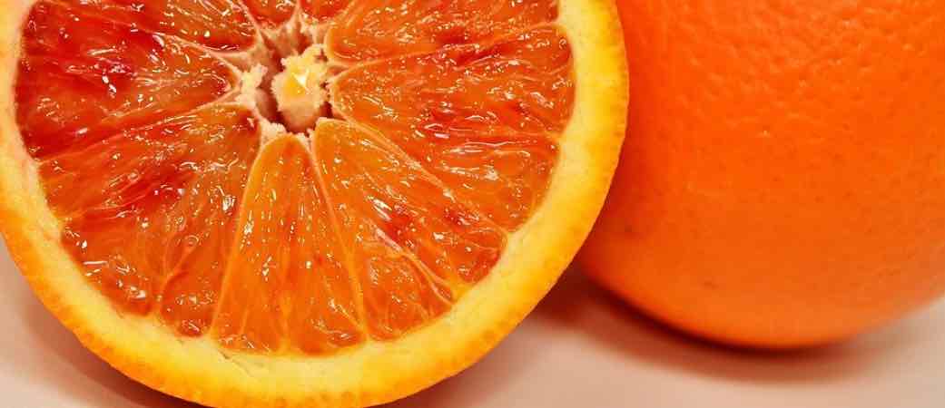 Le arance fanno bene o male? Pareri a confronto, ecco la veritàLe arance fanno bene o male? Pareri a confronto, ecco la verità