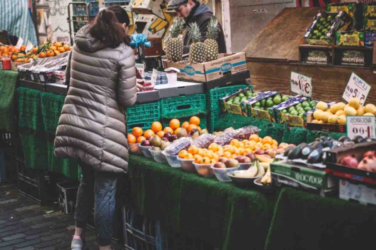 Potenza, 81enne ruba nel supermercato: il gesto di cuore dei carabinieri