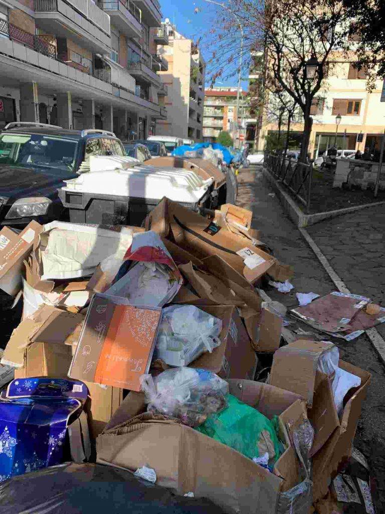 Emergenza rifiuti a Roma