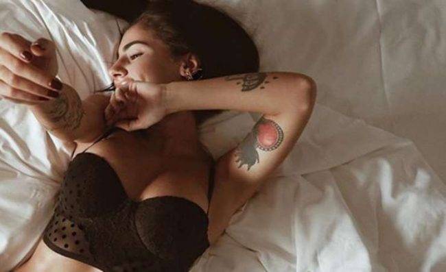 Giulia De Lellis su Instagram: "Se scappo mi sposi ?"