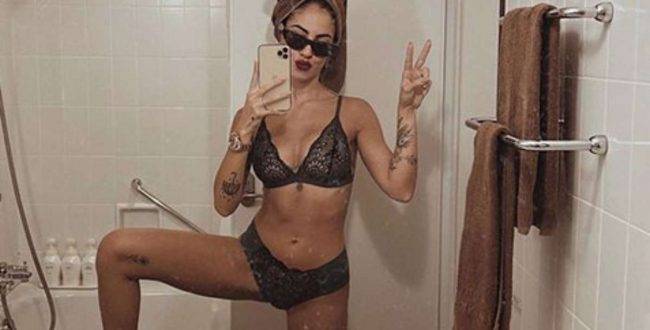 Giulia De Lellis su Instagram: "Se scappo mi sposi ?"