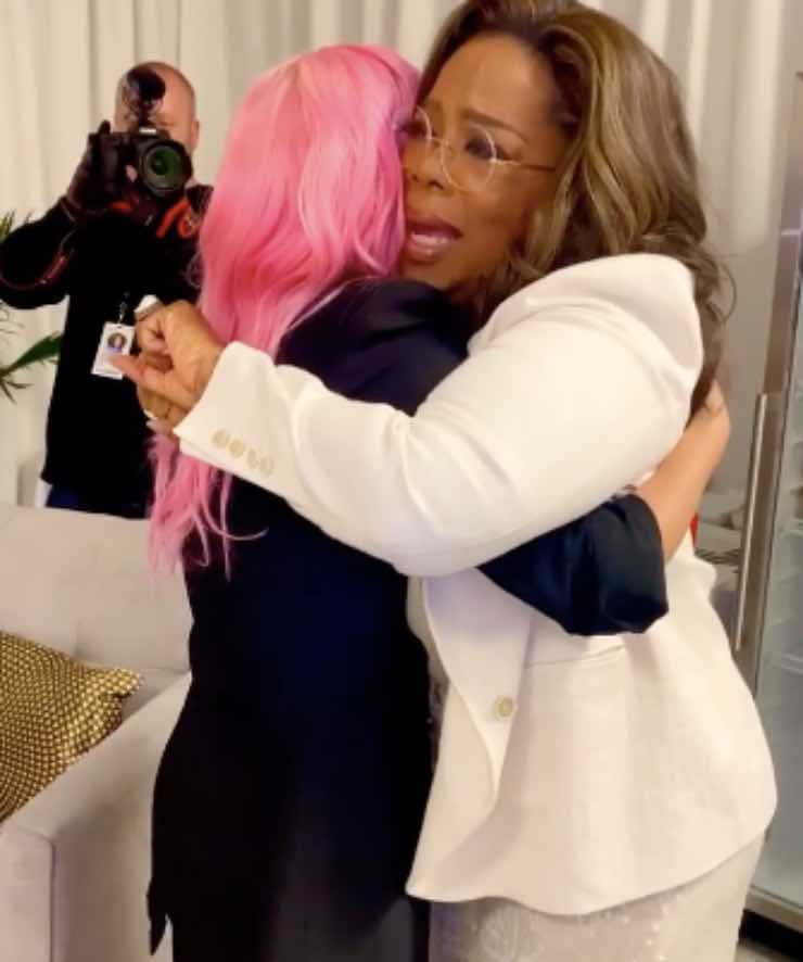 Lady Gaga, violentata più volte a 19 anni: le lacrime e il racconto choc