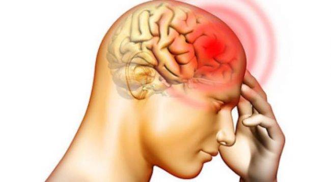 Mal di testa: quali possono essere le cause e quali i rimedi