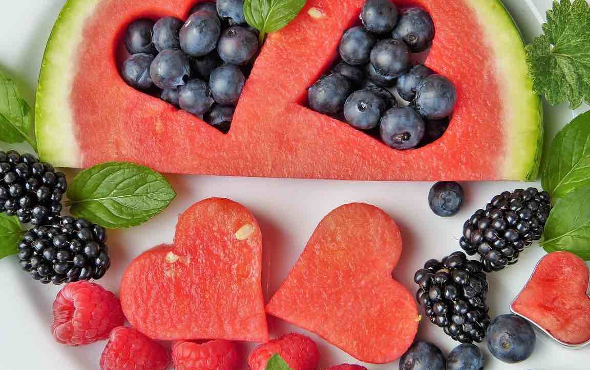 Frutta dopo cena fa bene o male? La verità arriva dalla scienza