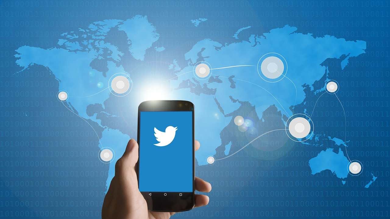 Twitter introduce nuove modifiche: ecco come bloccherà i commenti