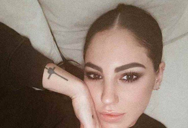 Giulia De Lellis: lo sguardo è magnetico, fan in delirio - FOTO