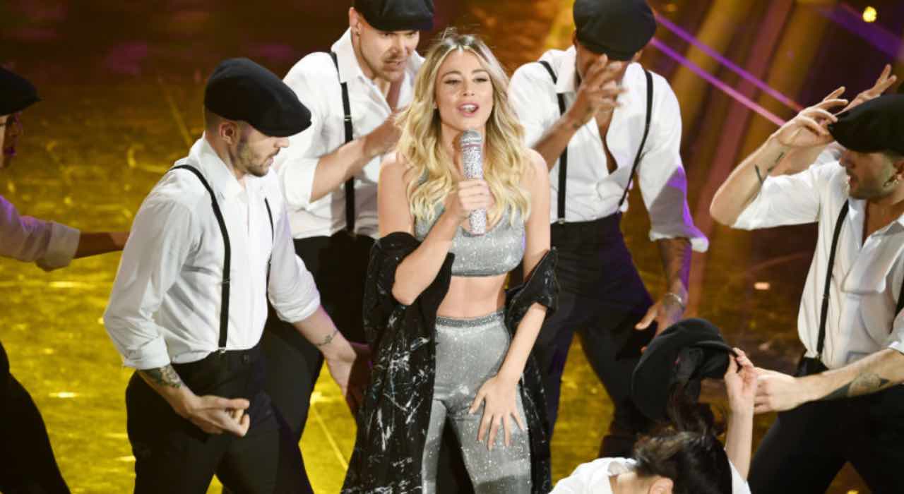 Diletta Leotta va sempre più veloce: gli stivali alti sono da capogiro