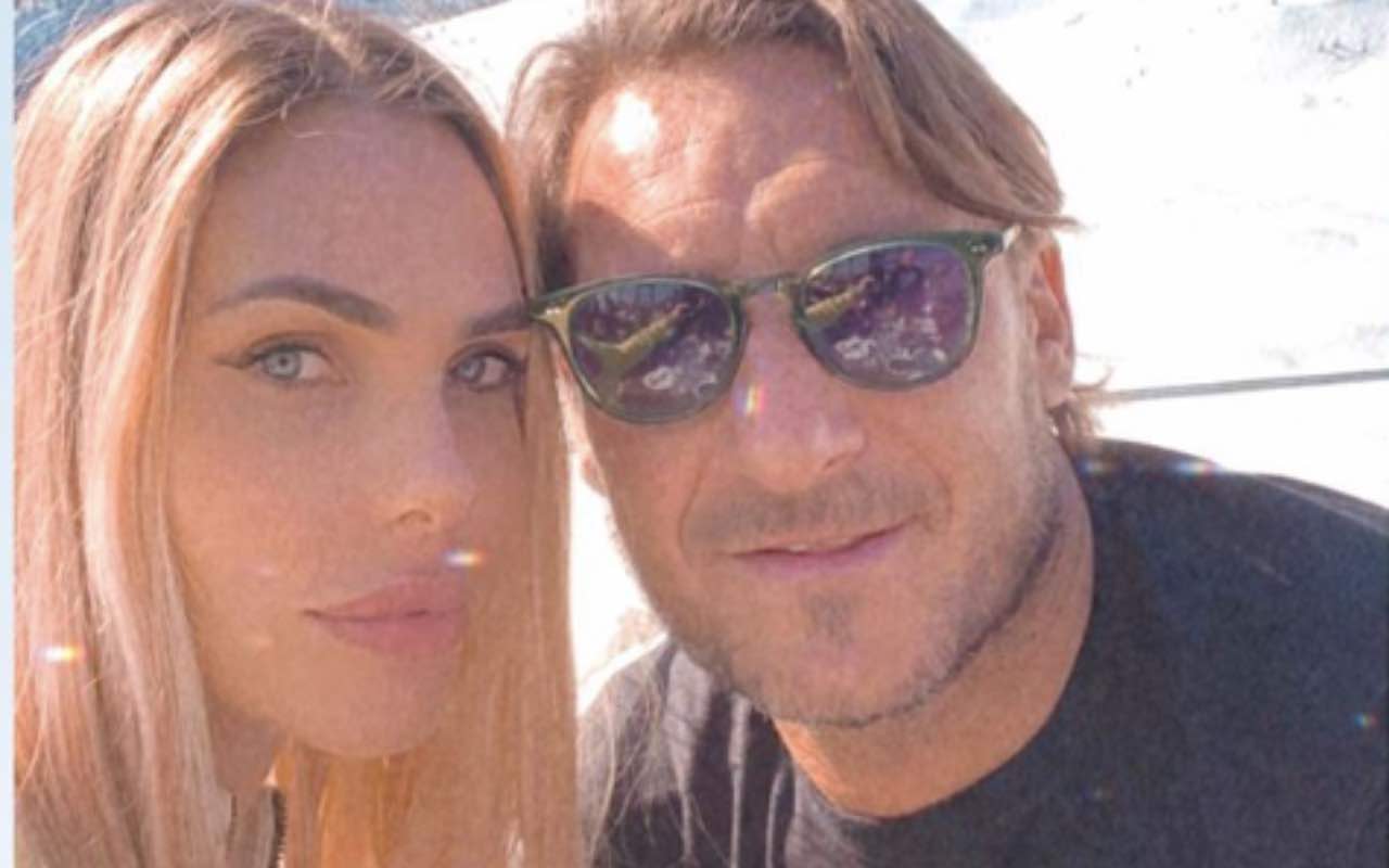 Ilary Blasi, fuga con Totti dopo la delusione: ritrova il sorriso