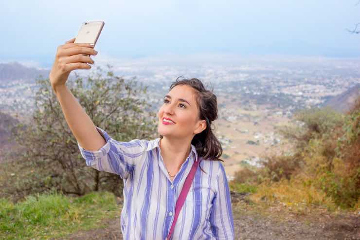 WhatsApp, pericolo foto profilo: la soluzione a cui in pochi pensano