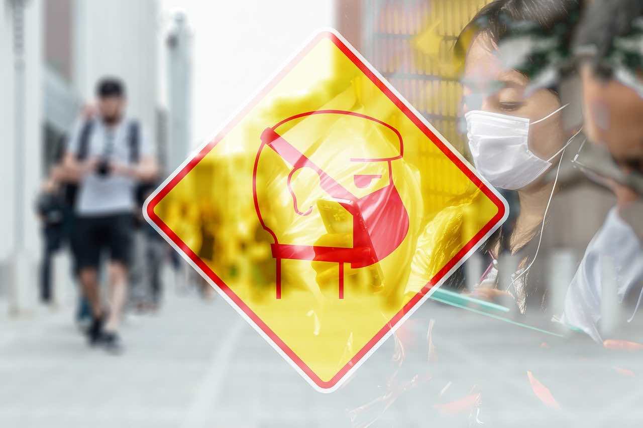 Coronavirus, cinese tranquillizza tutti allo stadio: "Non ho il virus" - VIDEO