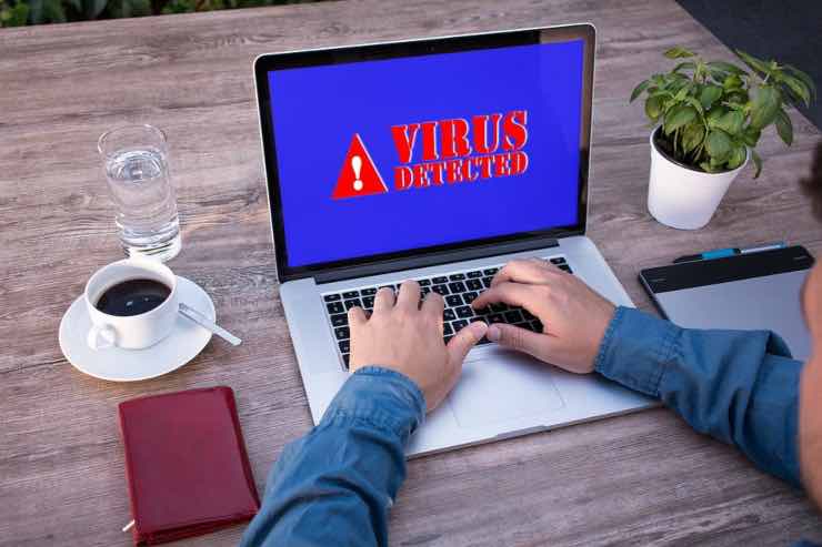 Truffe online, allarme sicurezza file allegati: c'entra il Coronavirus