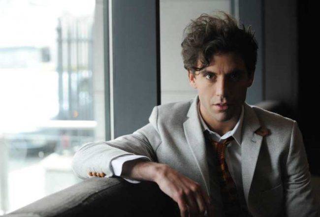 Mika: "Mia mamma è molto fragile. Fu operata alla testa"