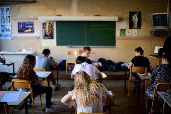Decreto Scuola: ecco tutti i possibili scenari degli esami alla riapertura