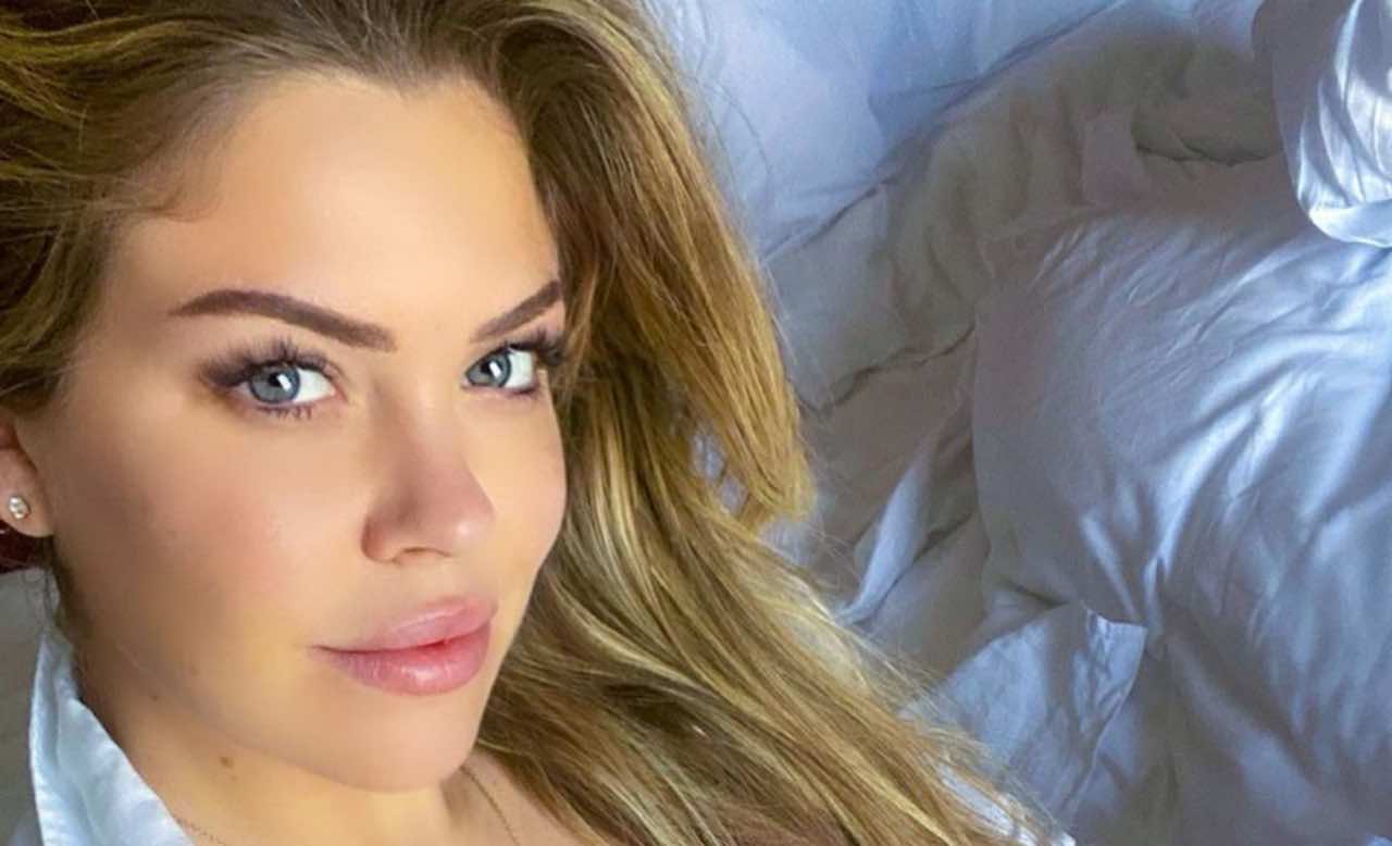 Costanza Caracciolo fa un salto nel passato