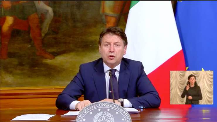 Giuseppe Conte:"Pasqua significa passaggio, che lo sia verso il riscatto"